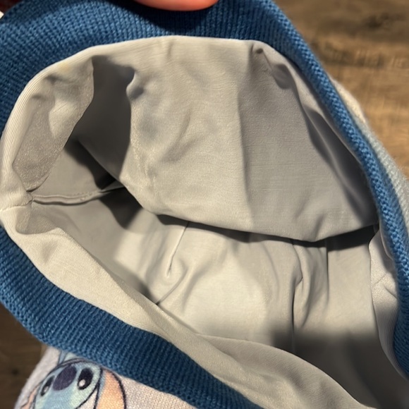 Under Armor Baby Blue Skully Hat for Women - Picture 3 of 6